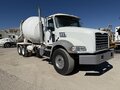 2015 Mack GRANITE GU813 Semi Trucks/Trailer