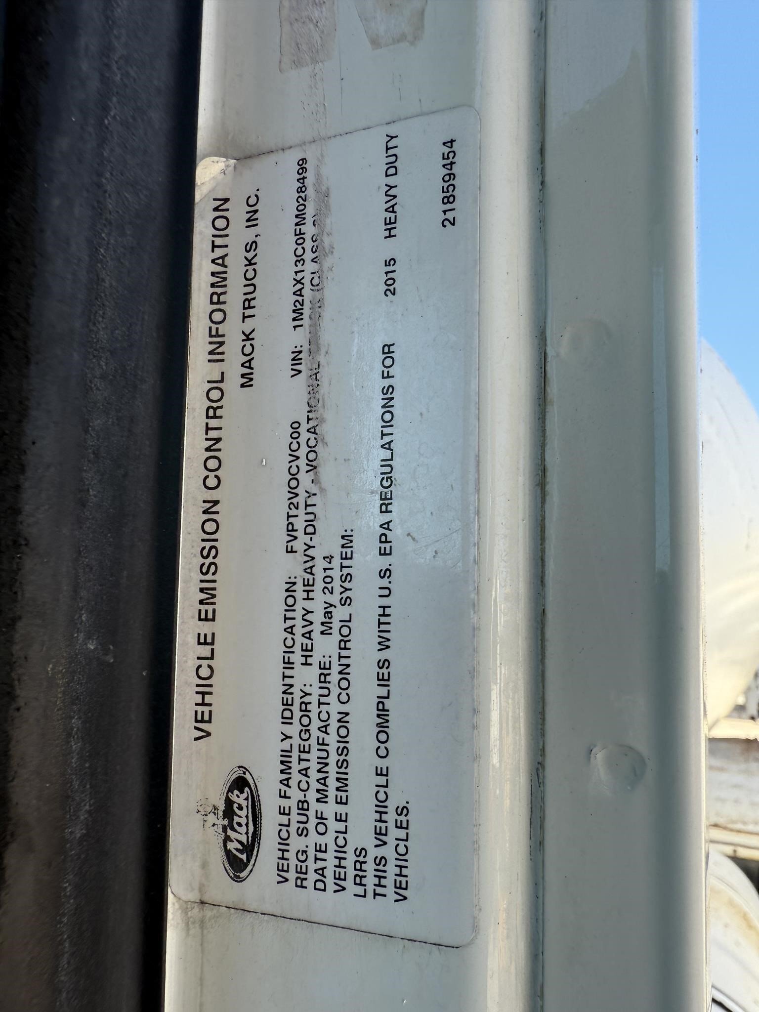 2015 Mack GRANITE GU813 Semi Trucks/Trailer