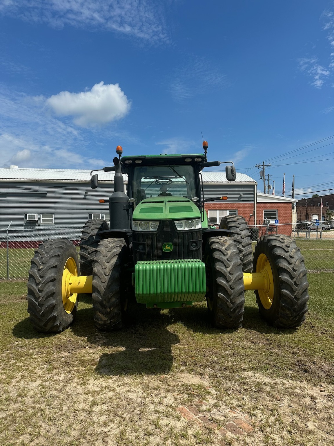 2014 John Deere 8370R Tractor