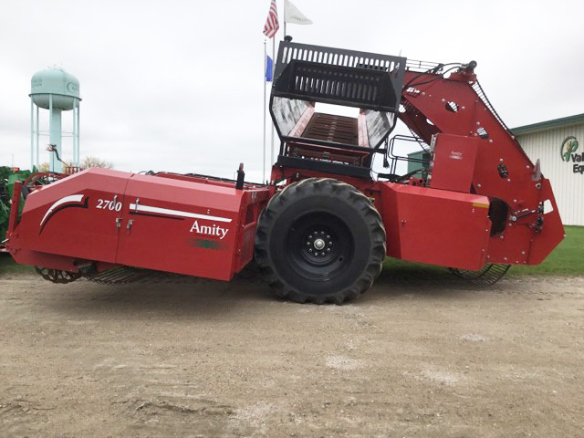2018 Amity 2700 Beet Equipment