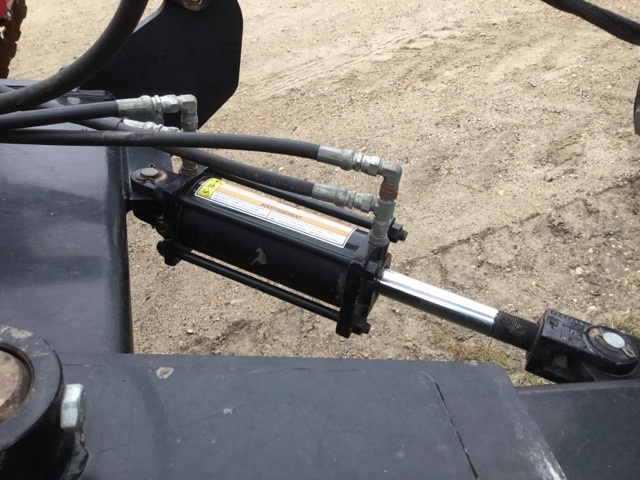 2018 Amity 2700 Beet Equipment