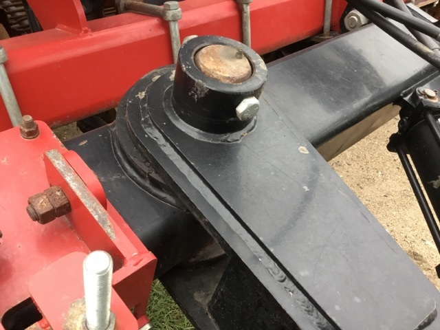 2018 Amity 2700 Beet Equipment