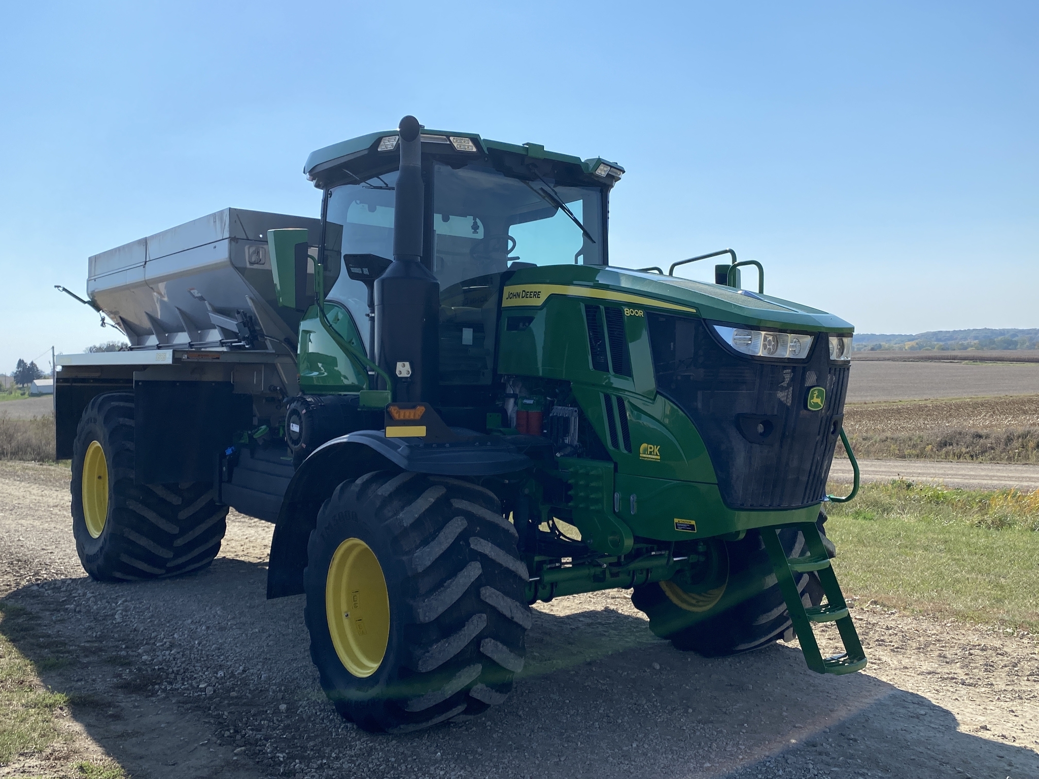 2022 John Deere 800R Self-Propelled Fertilizer Spreader