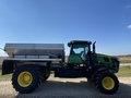 2022 John Deere 800R Self-Propelled Fertilizer Spreader