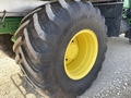 2022 John Deere 800R Self-Propelled Fertilizer Spreader