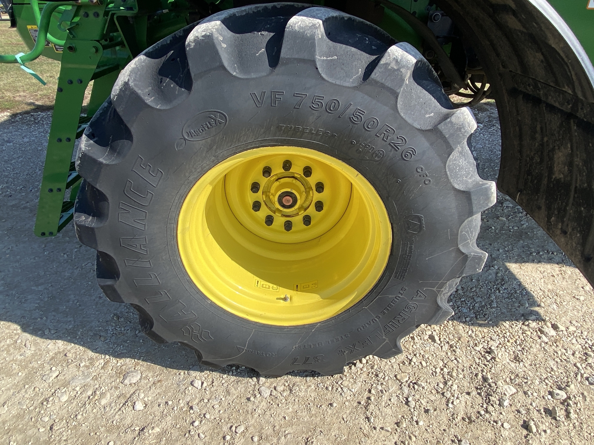 2022 John Deere 800R Self-Propelled Fertilizer Spreader