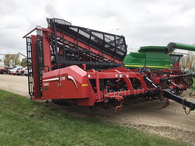 2019 Amity 2700 Beet Equipment