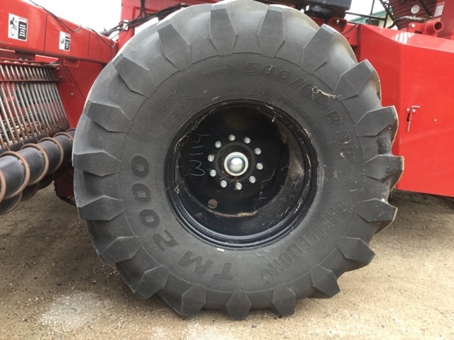 2019 Amity 2700 Beet Equipment