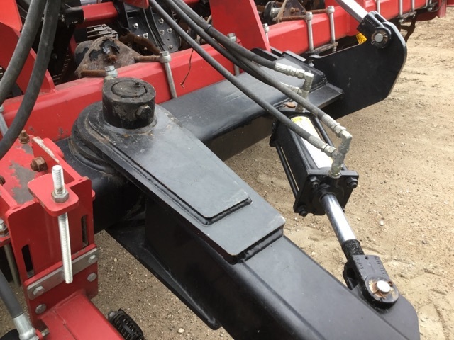 2019 Amity 2700 Beet Equipment