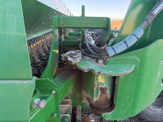 2014 Great Plains 3S-4010HD Drill