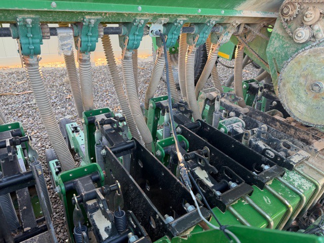 2014 Great Plains 3S-4010HD Drill