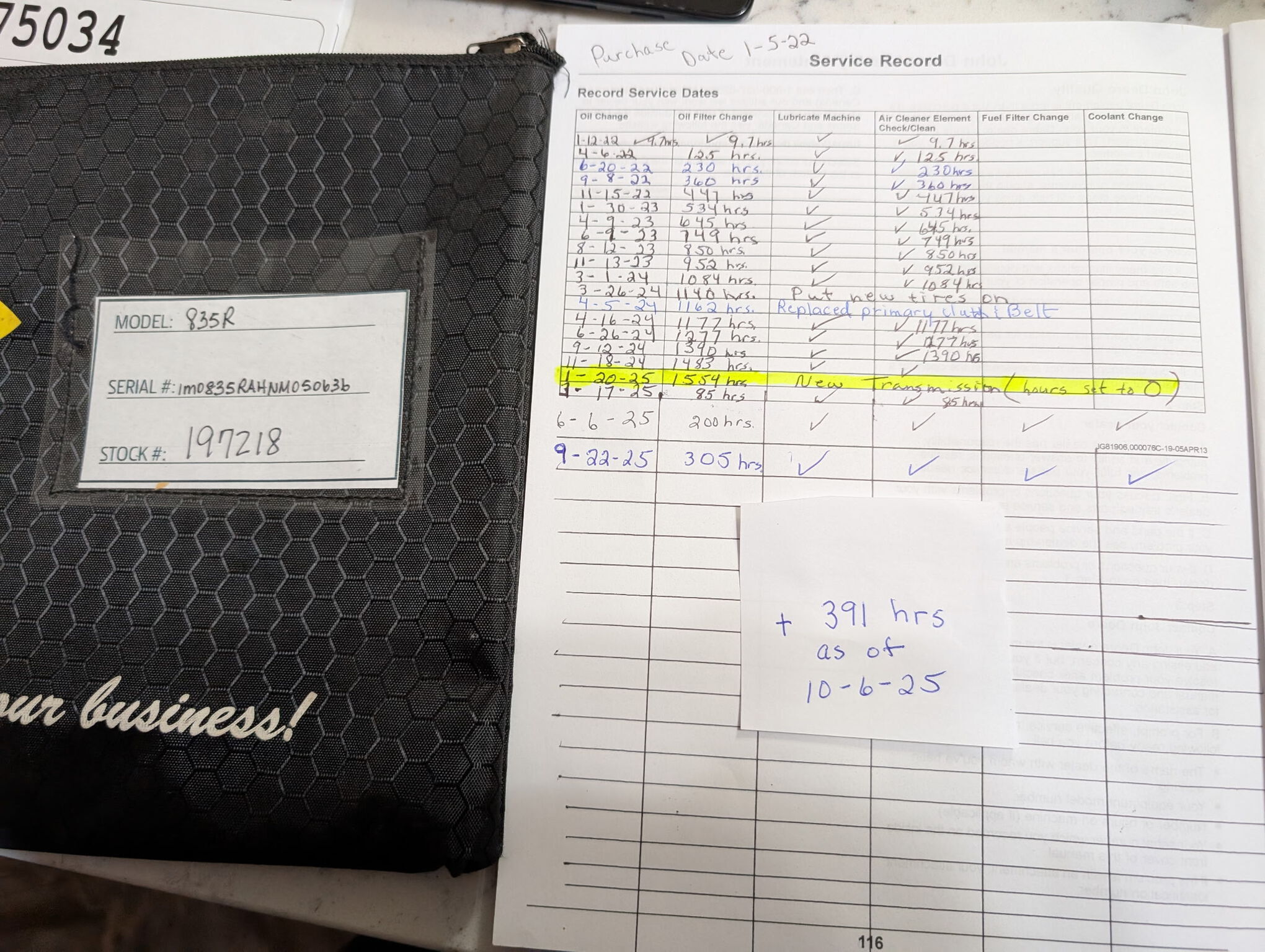 2022 John Deere XUV835R ATVs and Utility Vehicle