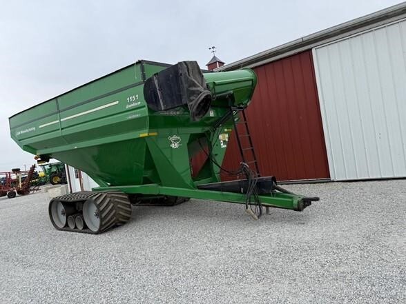  J&M 1151-22S Grain Cart