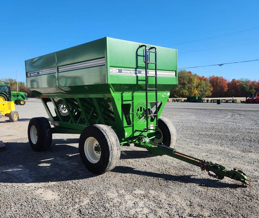  Unverferth 430 Gravity Wagon