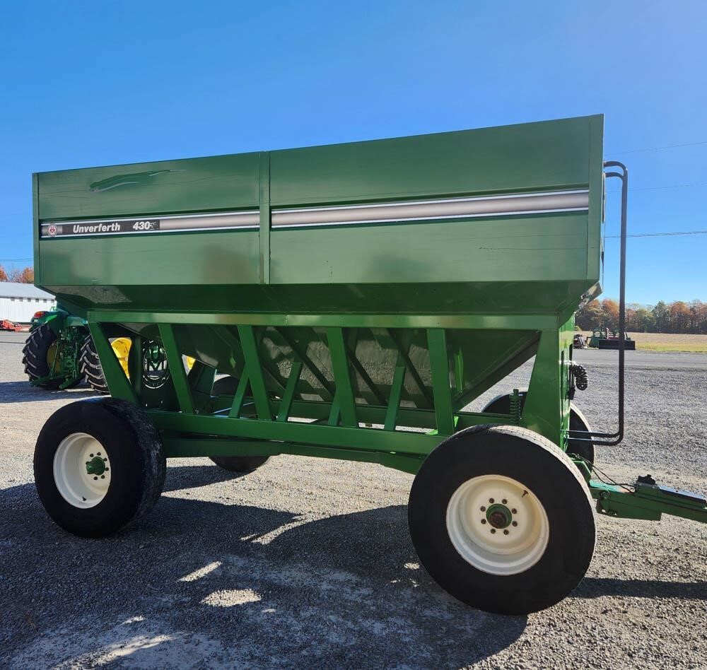  Unverferth 430 Gravity Wagon