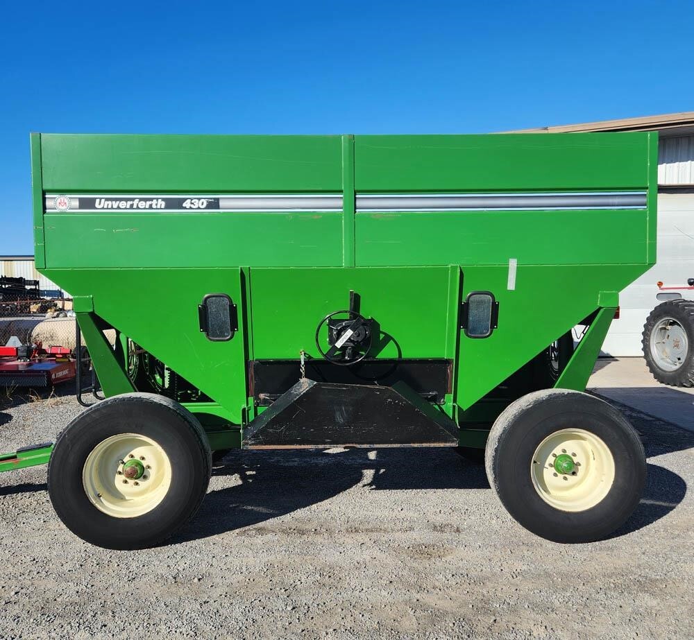  Unverferth 430 Gravity Wagon