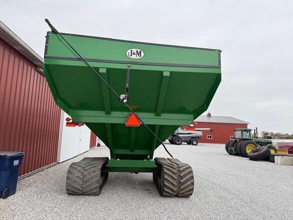  J&M 1151-22S Grain Cart