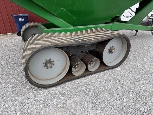  J&M 1151-22S Grain Cart