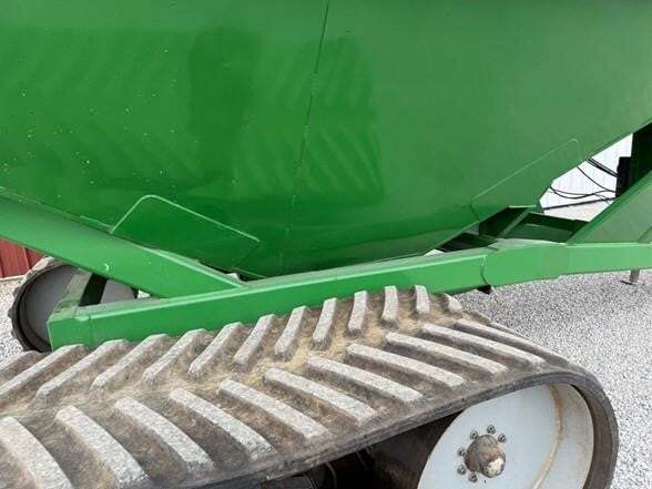  J&M 1151-22S Grain Cart