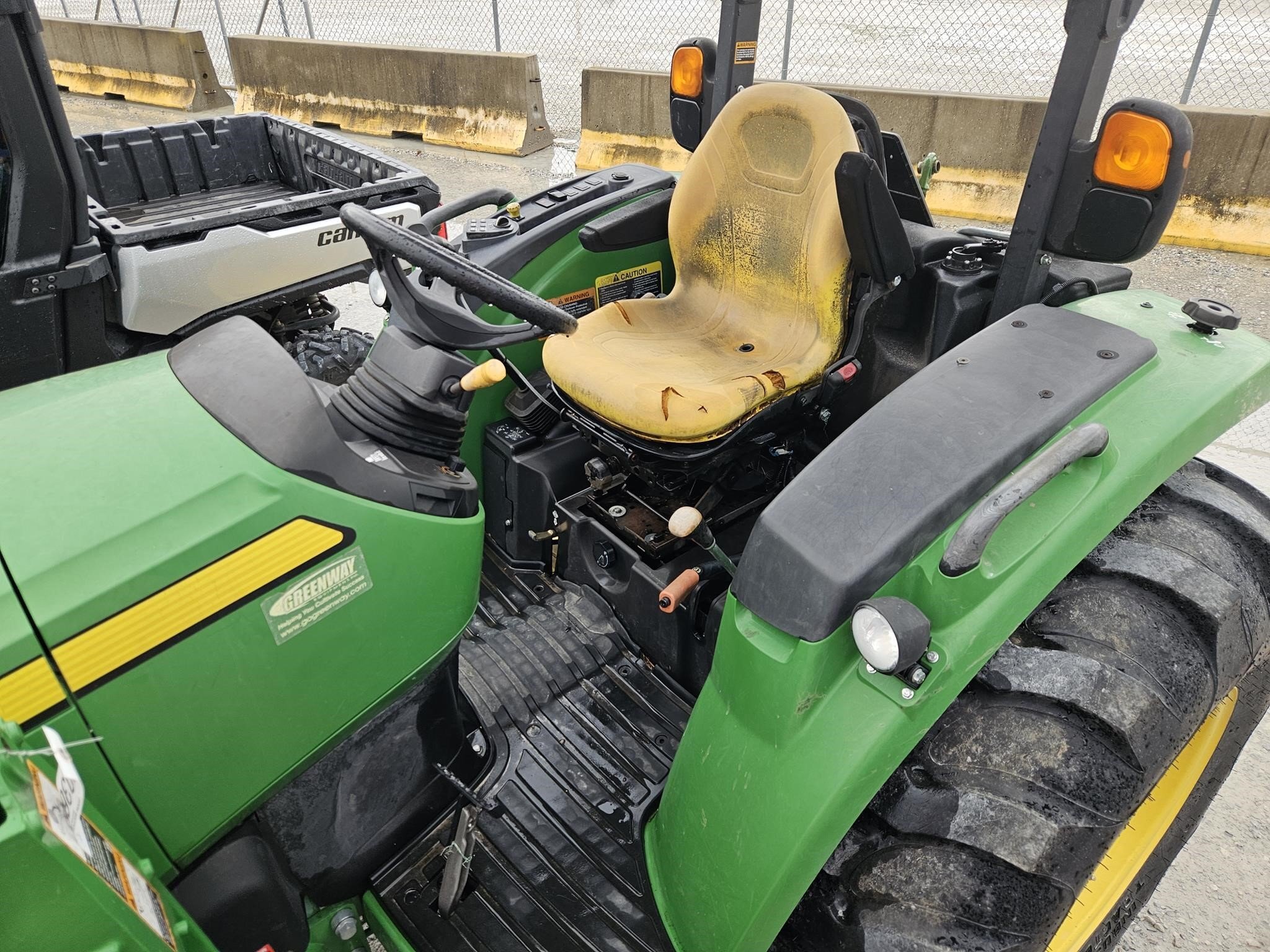 2015 John Deere 4044R Tractor