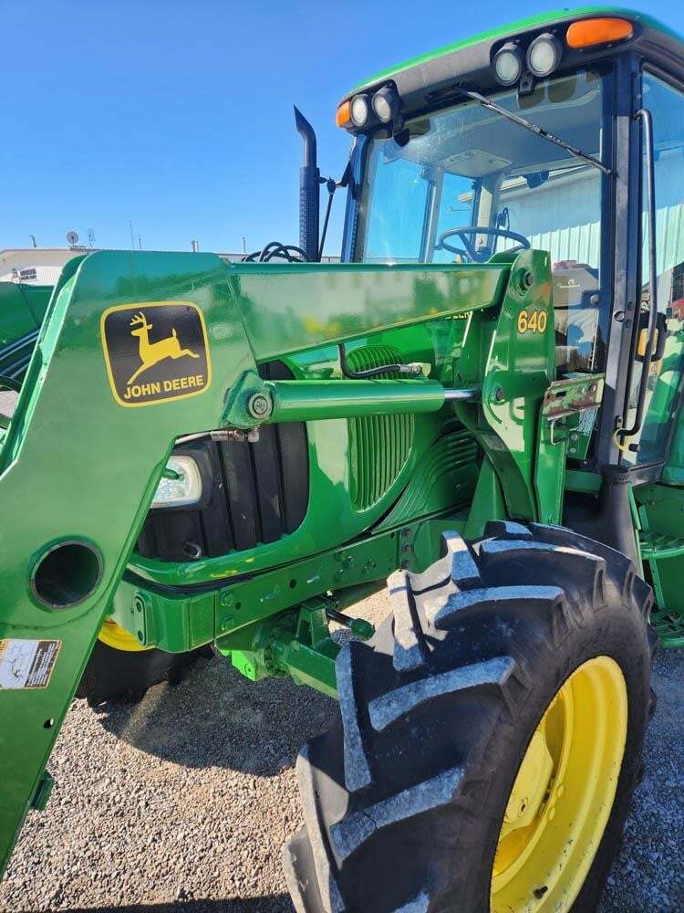 2003 John Deere 6420 Tractor