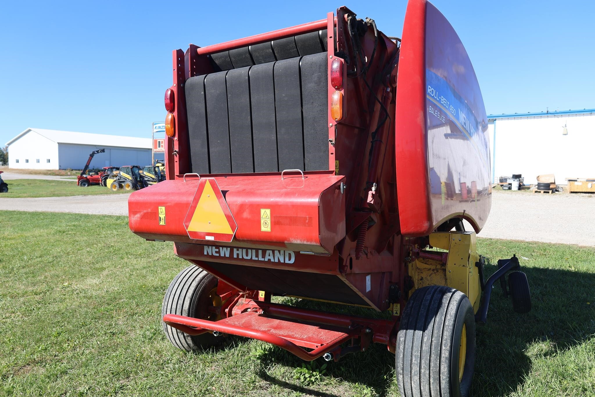 2018 New Holland Roll-Belt 450 Round Baler