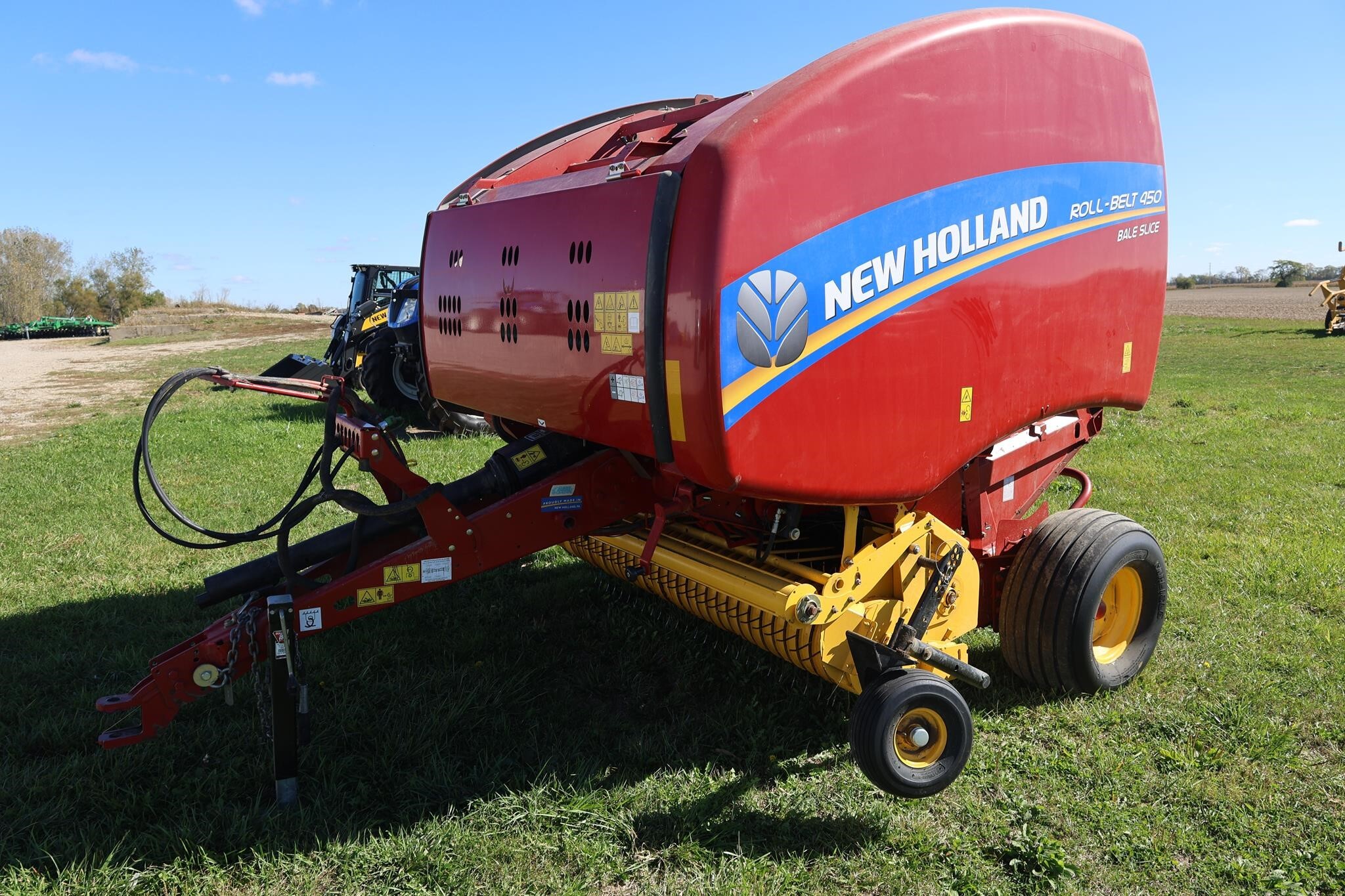 2018 New Holland Roll-Belt 450 Round Baler
