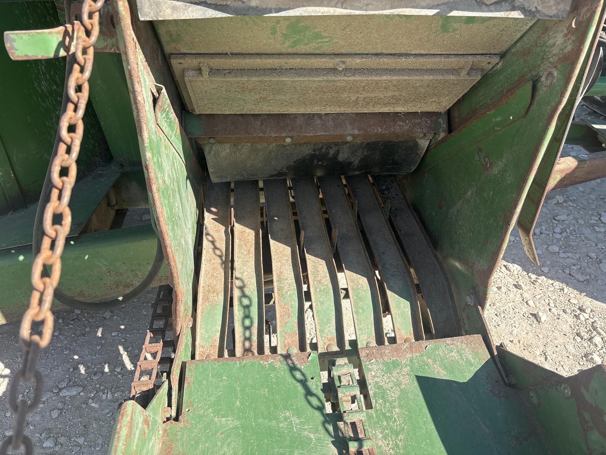  John Deere 750 Grinders and Mixer