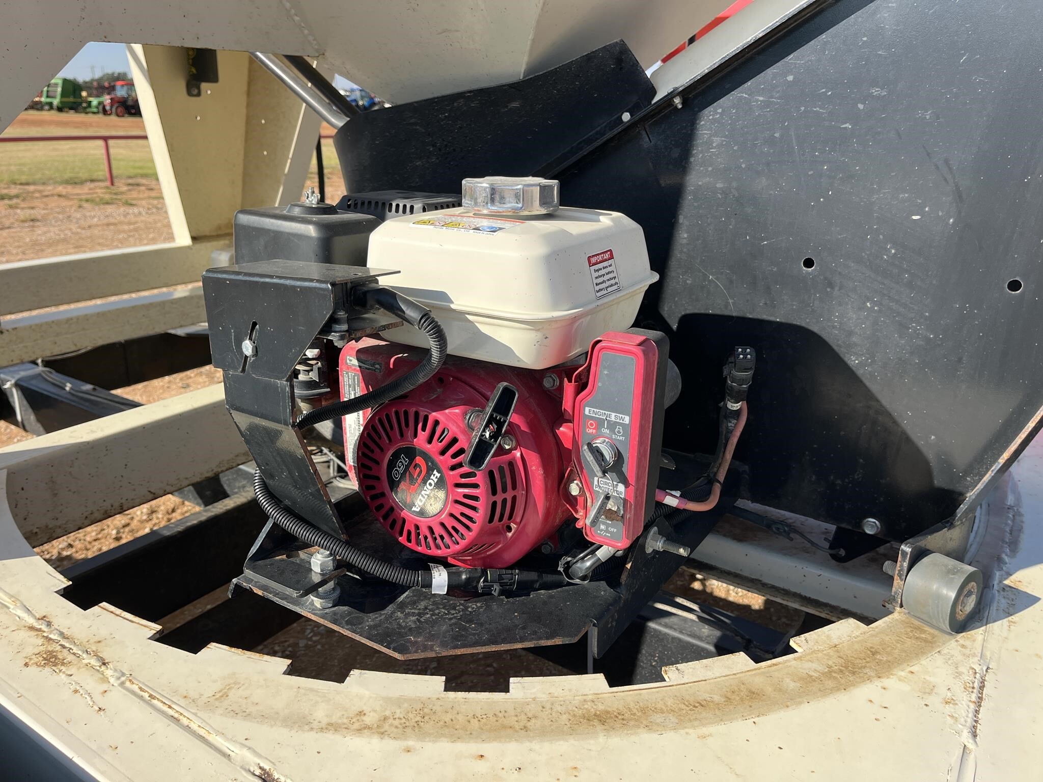 Friesen 375RT Seed Tender