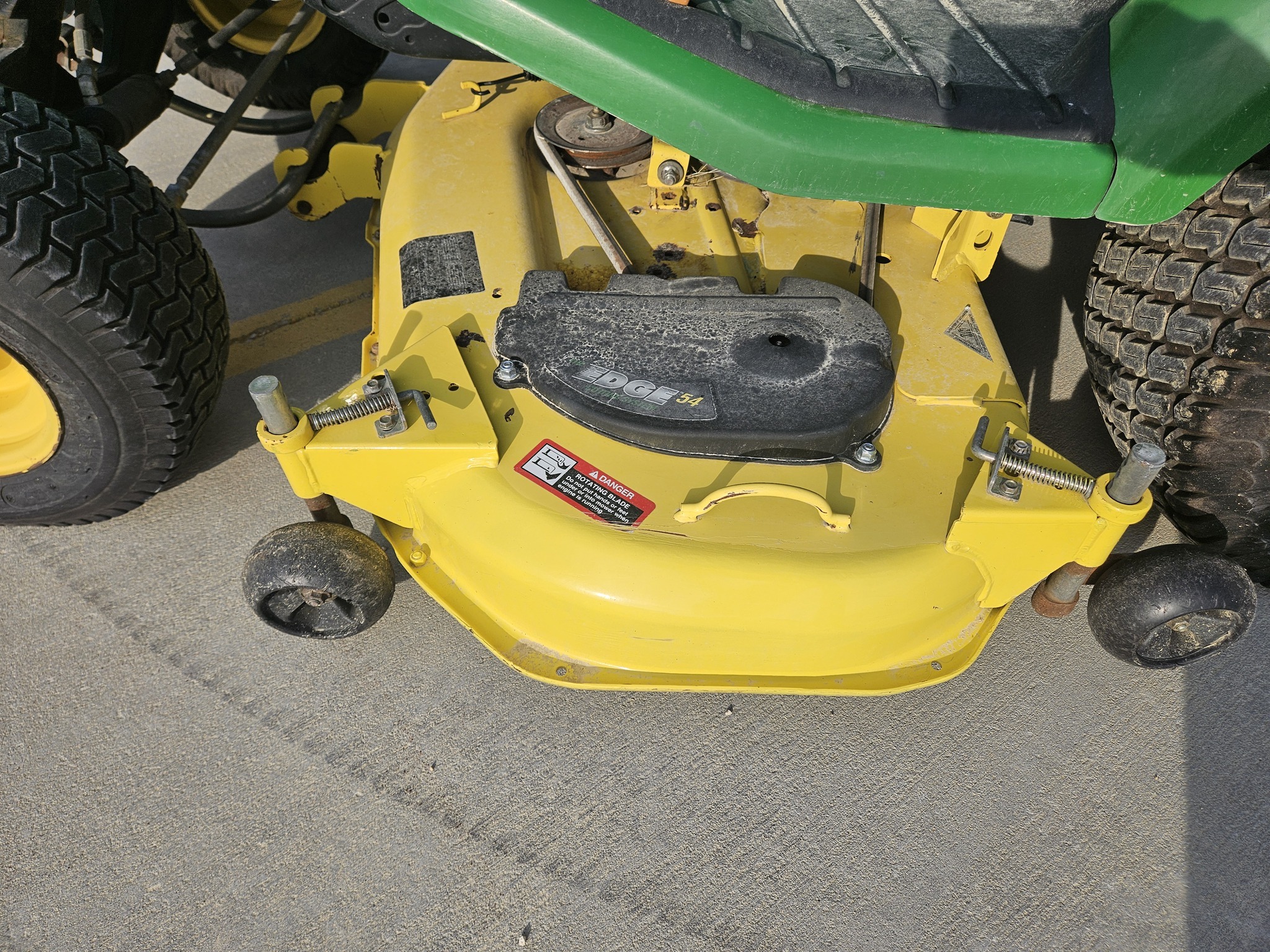 2003 John Deere X485 Lawn Mower