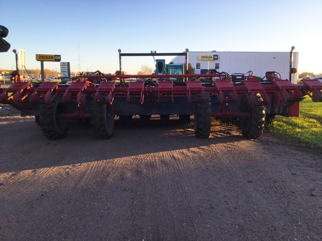 2023 Amity 3750 Beet Equipment