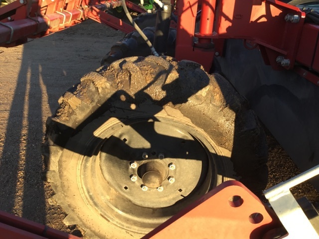 2023 Amity 3750 Beet Equipment