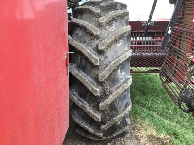 2016 Amity 2700 Beet Equipment