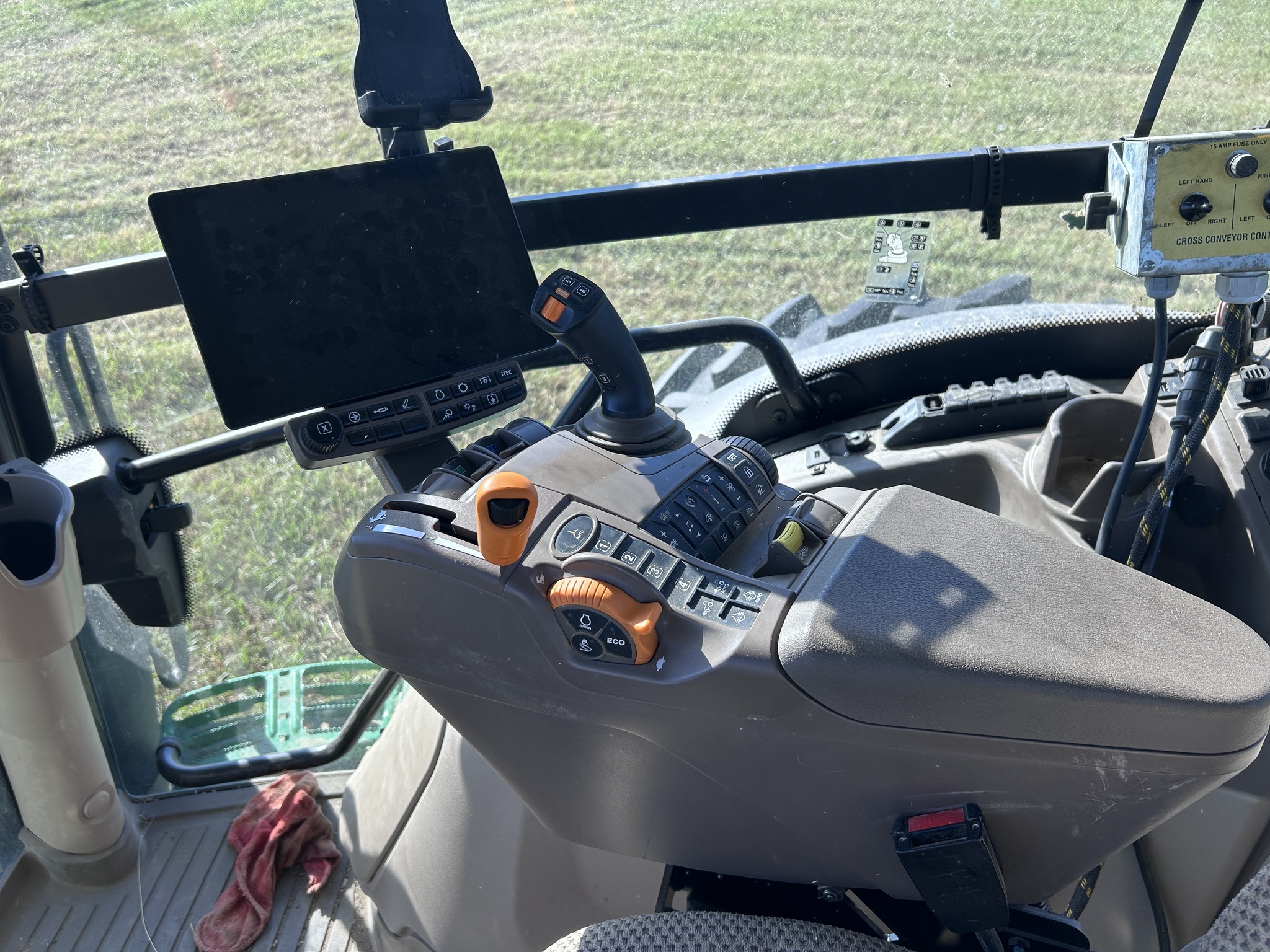 2024 John Deere 6R 175 Tractor