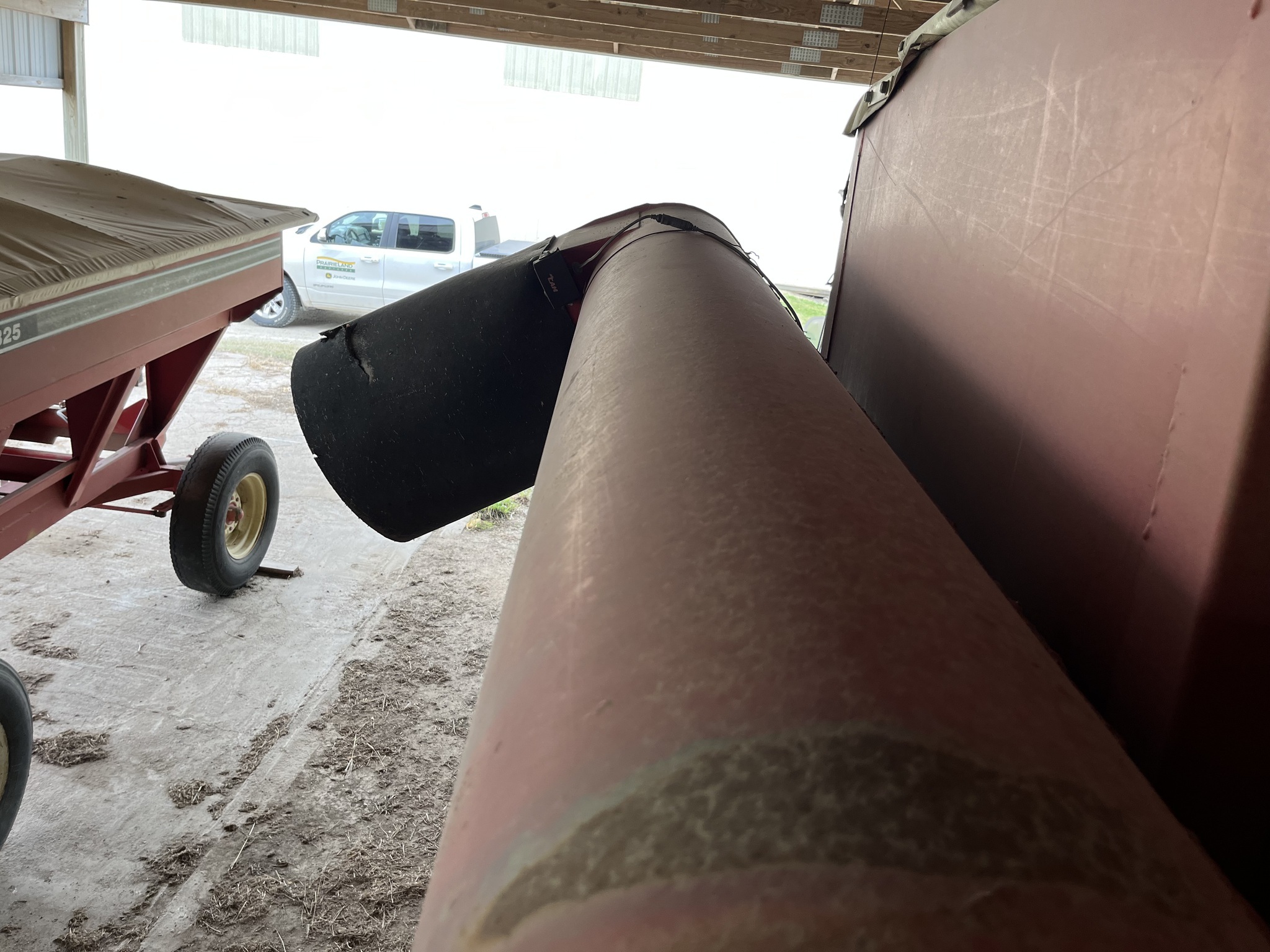 1995 E-Z Trail 475 Grain Cart