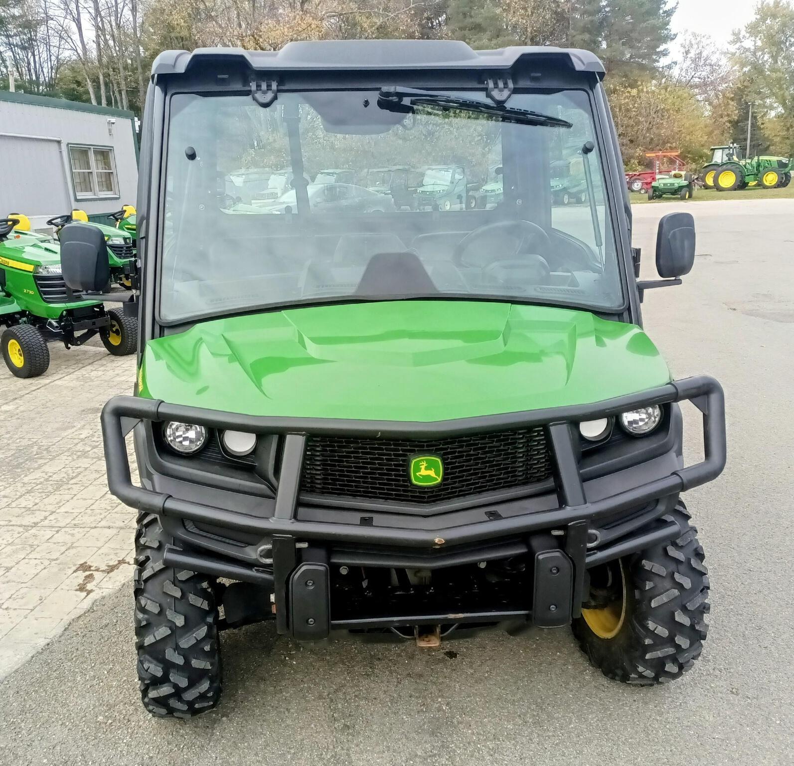 2023 John Deere XUV 835M ATVs and Utility Vehicle