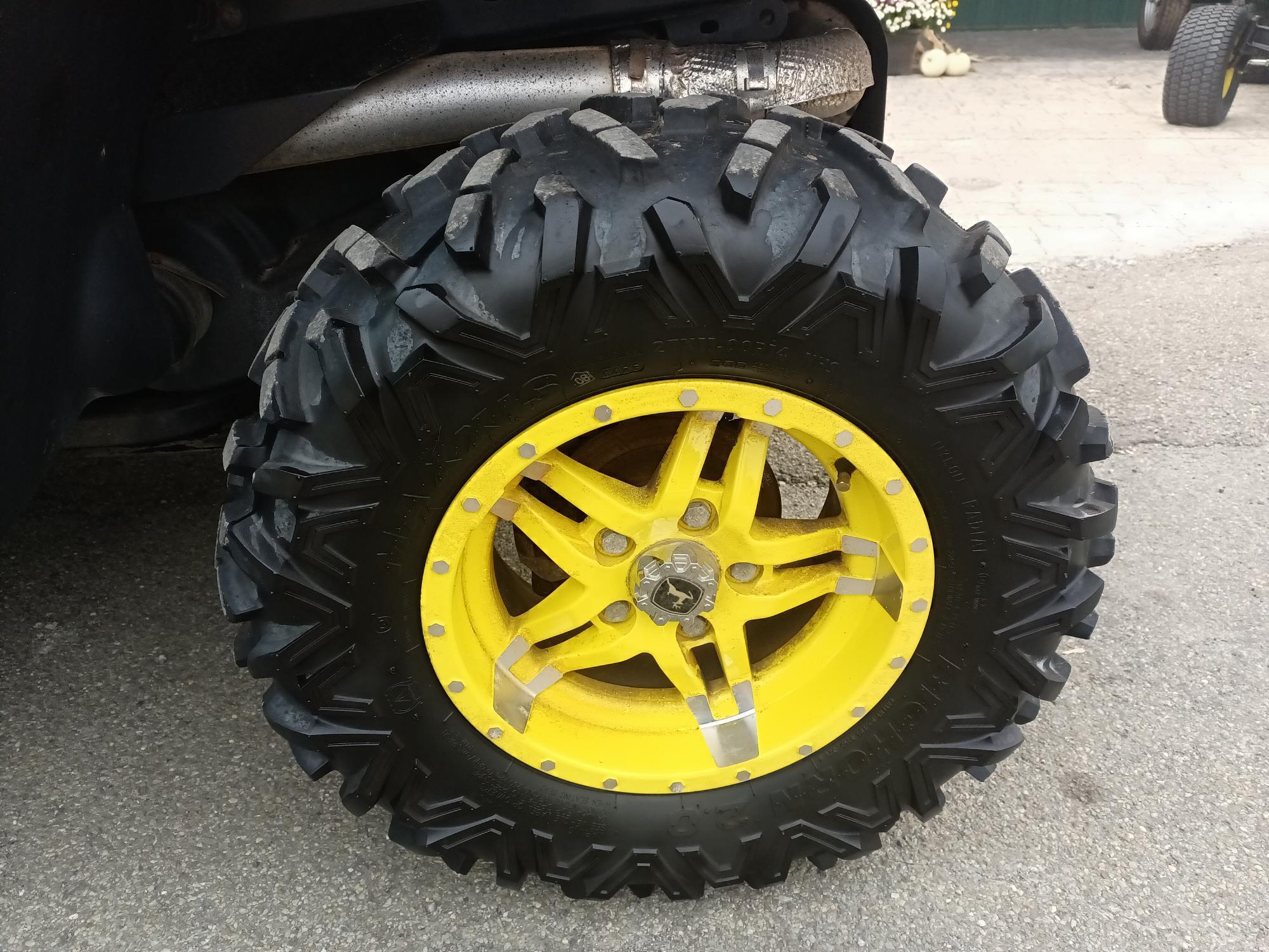 2023 John Deere XUV 835M ATVs and Utility Vehicle