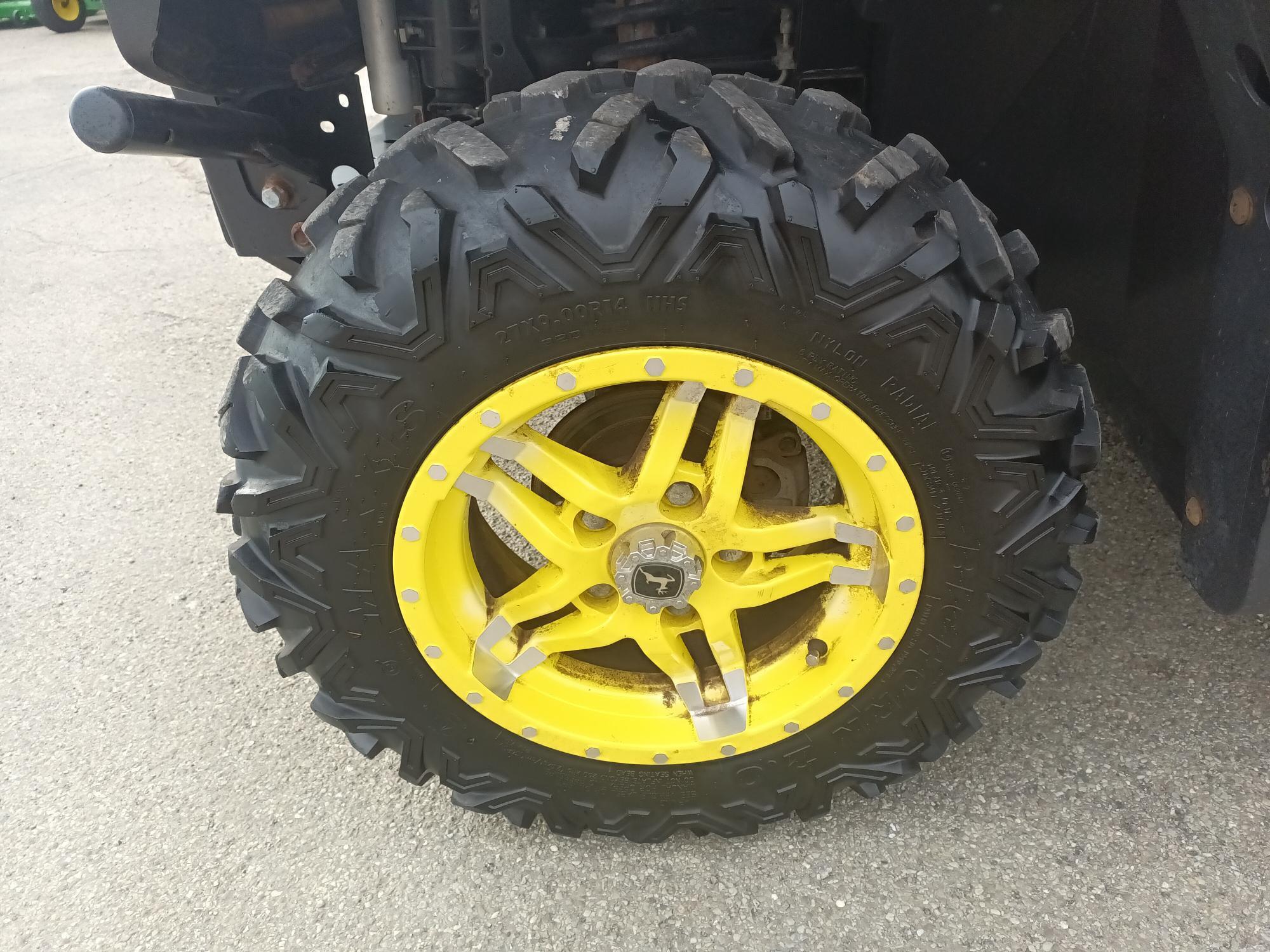 2023 John Deere XUV 835M ATVs and Utility Vehicle