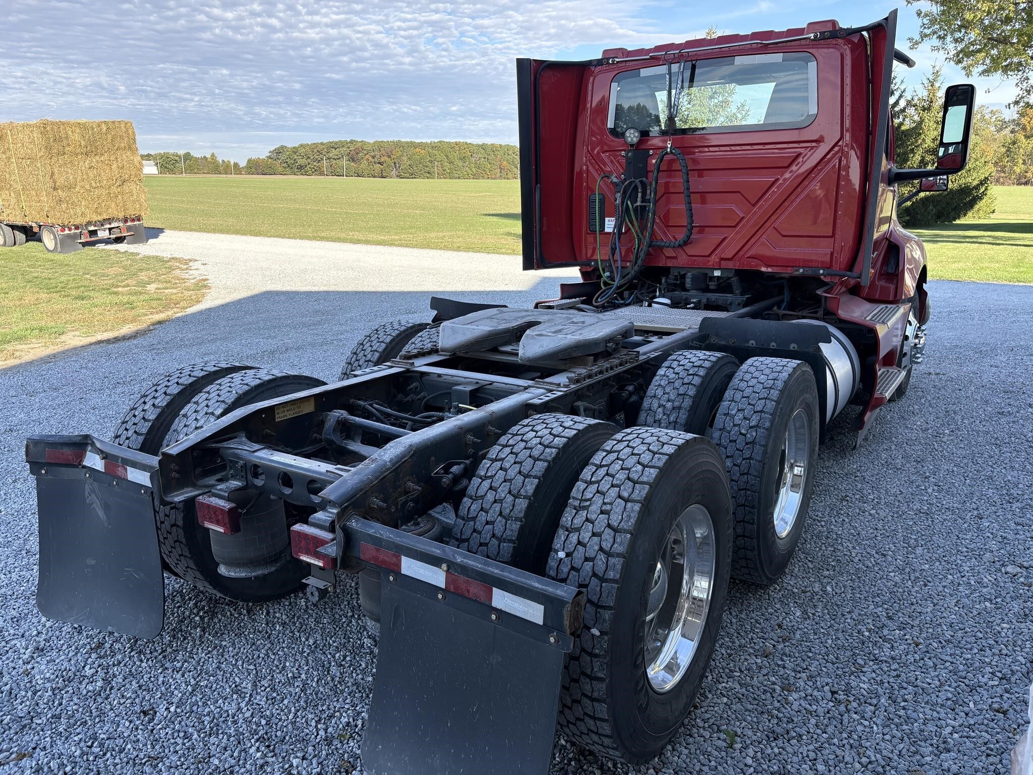 2020 International LT Semi Trucks/Trailer