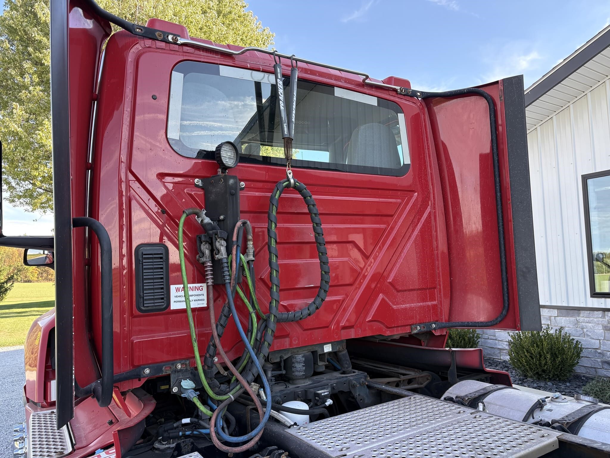 2020 International LT Semi Trucks/Trailer