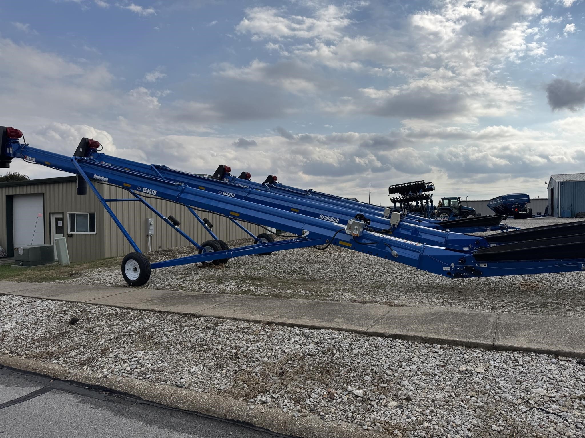 2023 Brandt 1545TDLP Augers and Conveyor