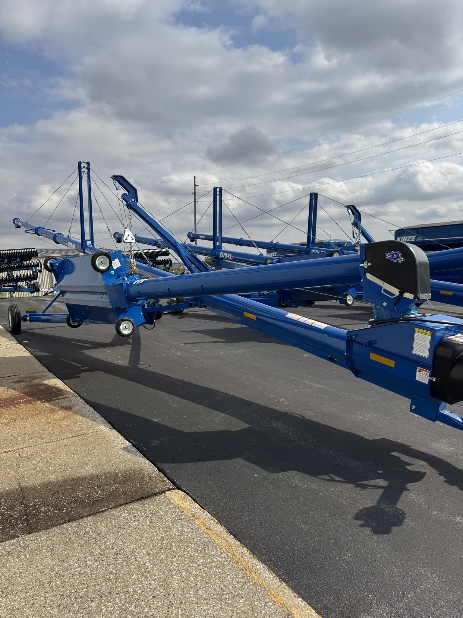 2025 Brandt 1070HP Augers and Conveyor