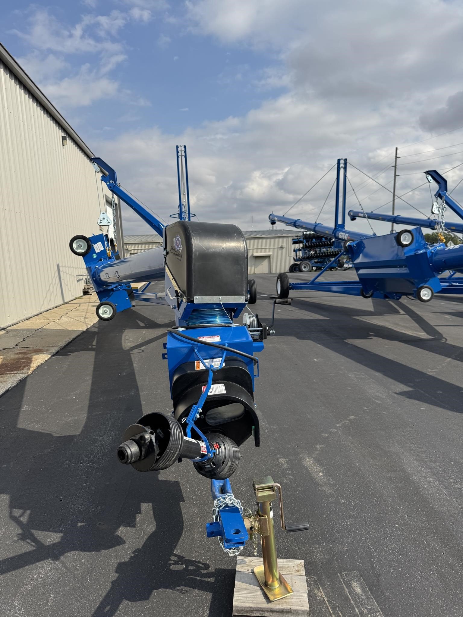 2025 Brandt 1070HP Augers and Conveyor