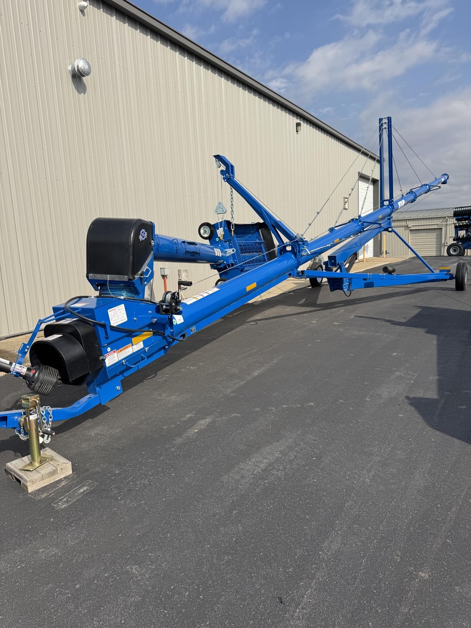 2025 Brandt 1070HP Augers and Conveyor