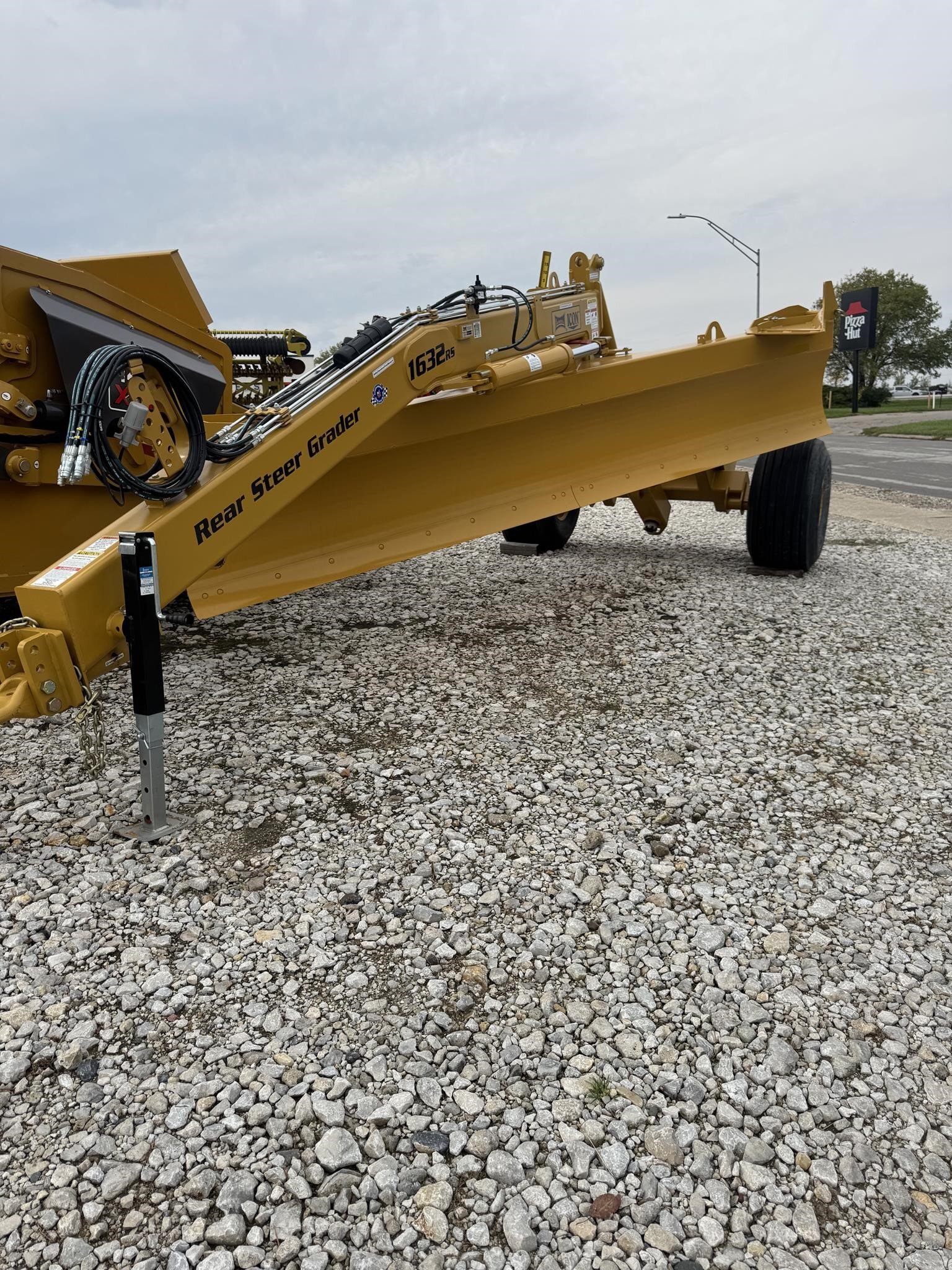2024 Landoll Icon 1632RS Blade