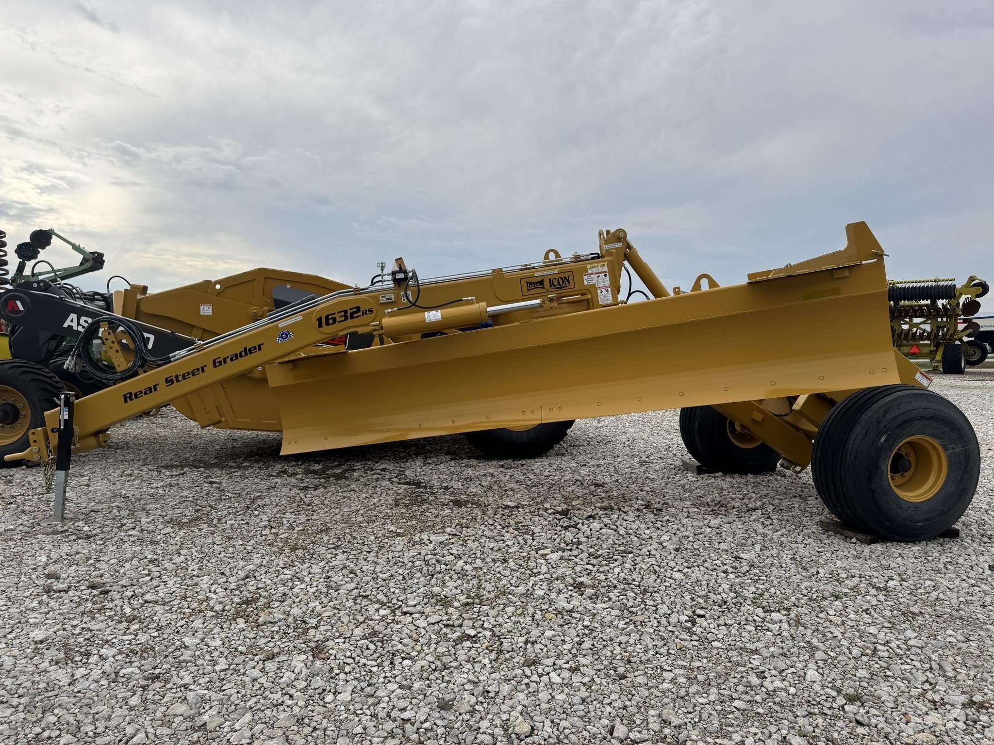 2024 Landoll Icon 1632RS Blade
