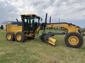 2018 Deere 770G Compacting and Paving