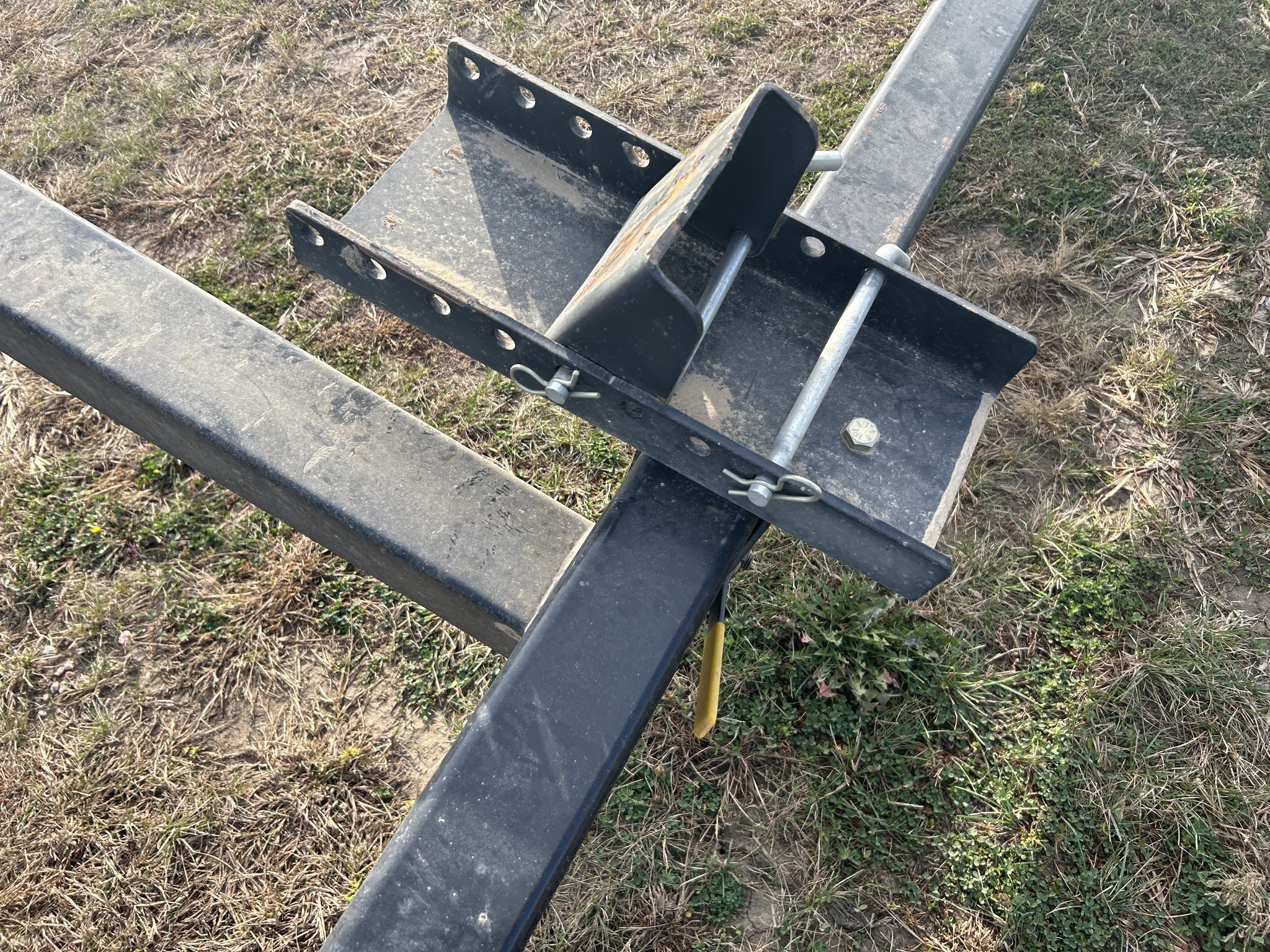 2010 MD Products Stud King 38 Header Trailer