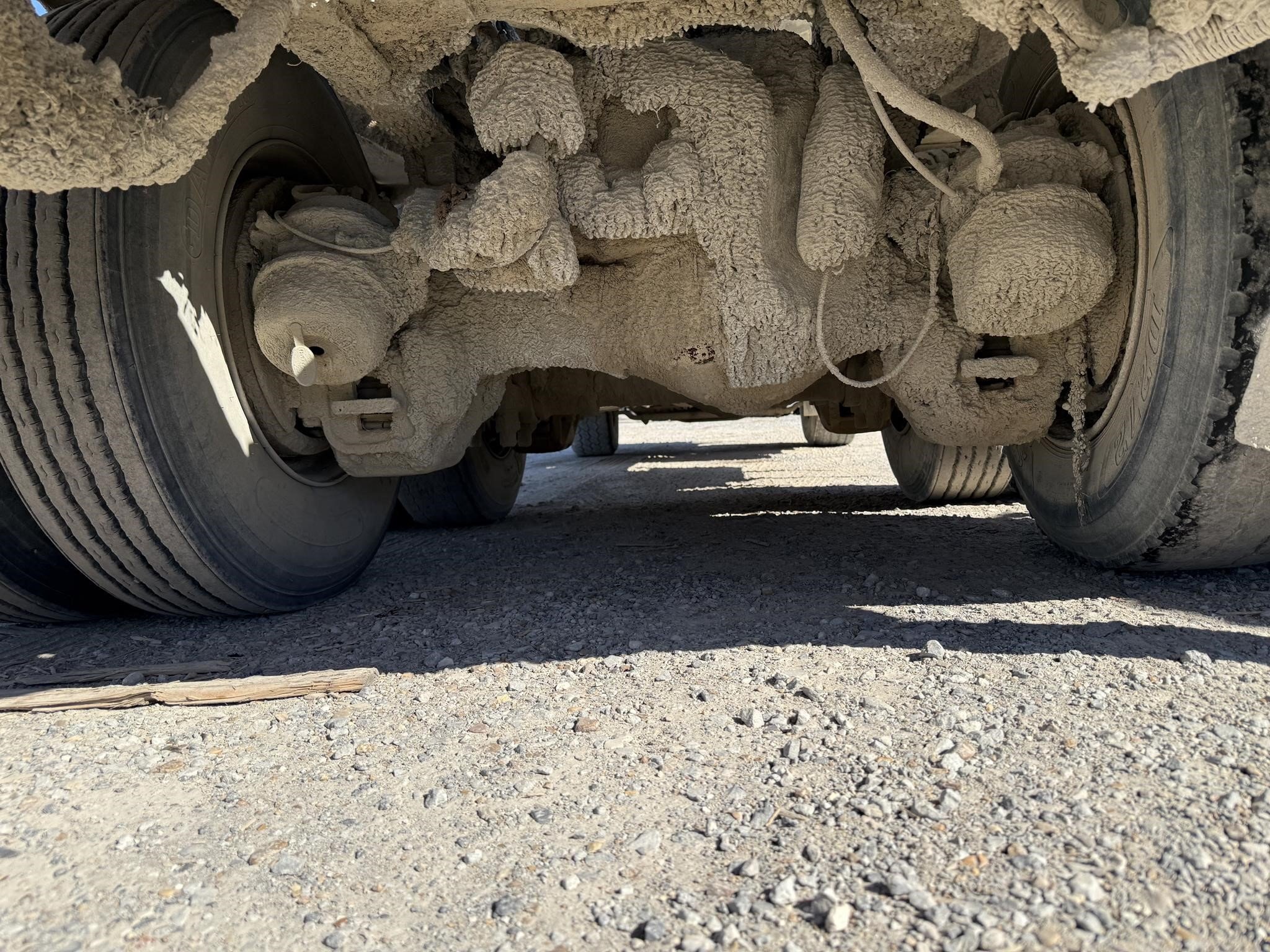 2012 Mack GRANITE GU813 Semi Trucks/Trailer