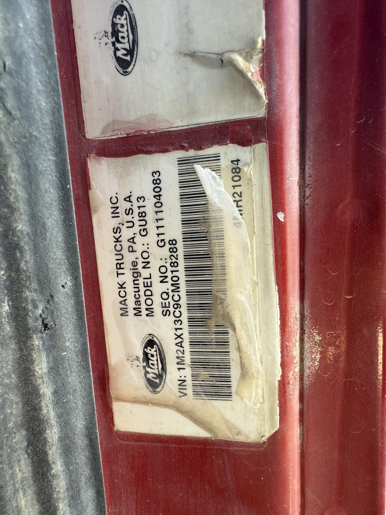 2012 Mack GRANITE GU813 Semi Trucks/Trailer